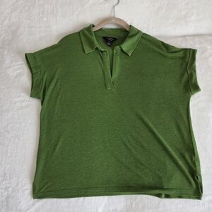 Banana Republic Linen Kelly Green Polo-Style Knit Top